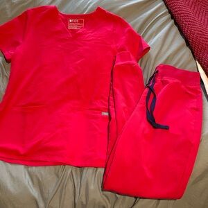 NWOT Figs Scrubs Set